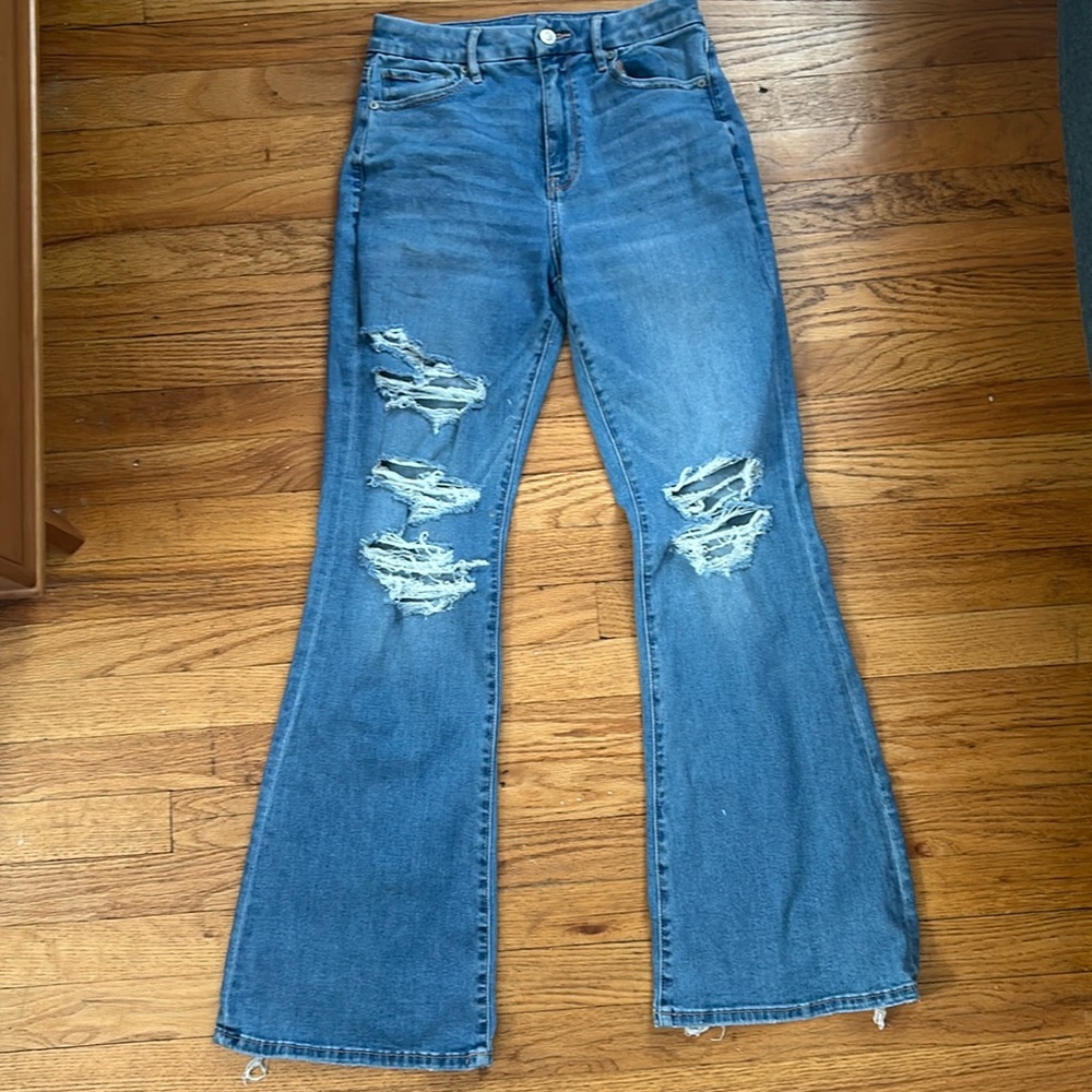 NEVER WORN flare jeans